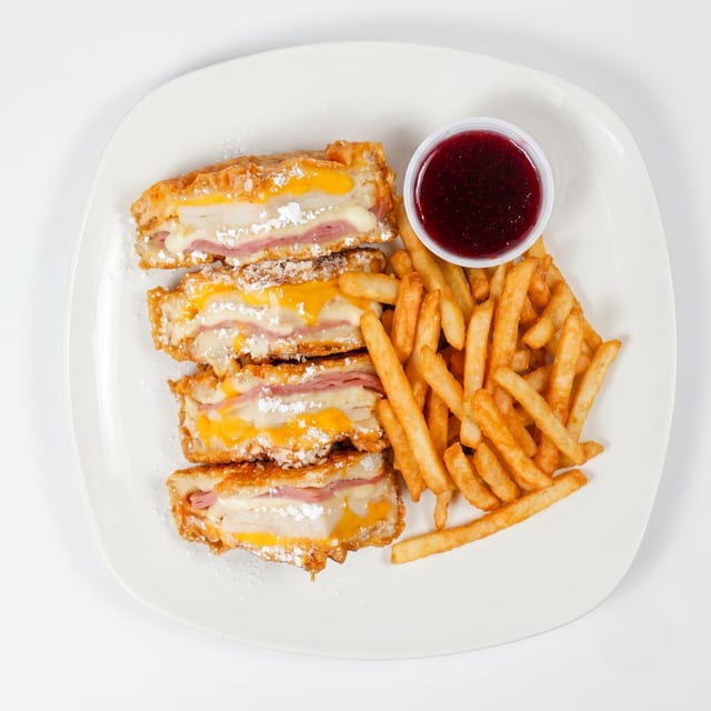 Monte Cristo Sandwich.
